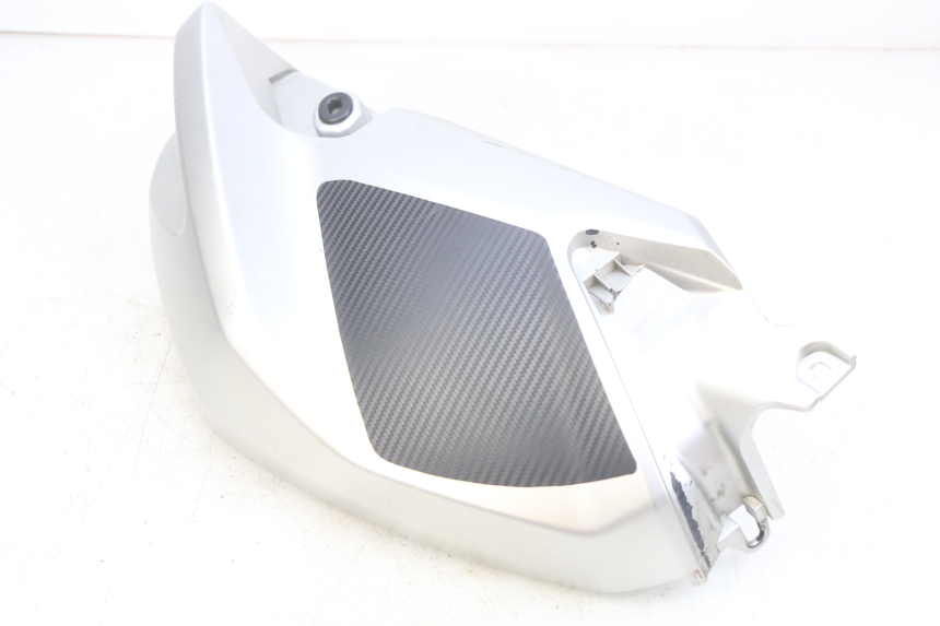 photo de RECHTS TANKKUIP YAMAHA MT ABS 125 (2014 - 2018) - Overzicht