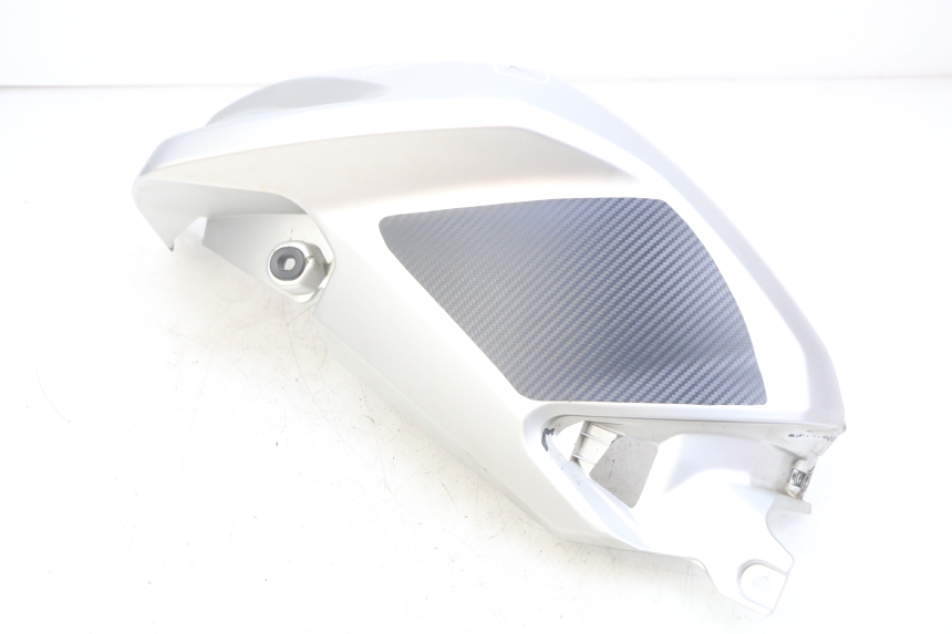 photo de LINKER TANKKAP YAMAHA MT ABS 125 (2014 - 2018) - Detail van het onderdeel