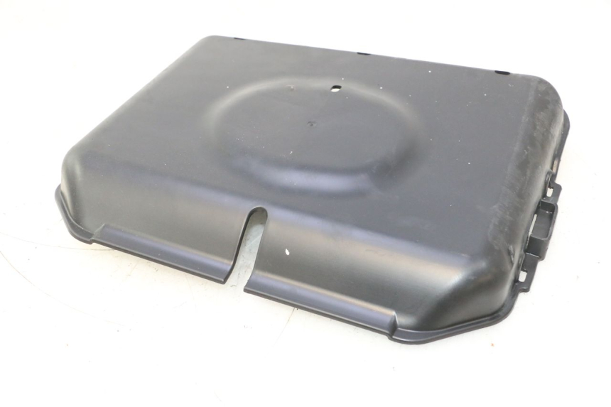 photo de TANKKAP PIAGGIO MP3 HPE 530 (2022 - 2026) - Andere kijkhoek