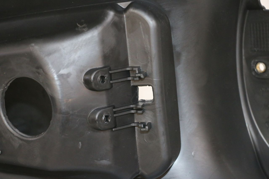 photo de TANKKUIP PIAGGIO MP3 RL 250 (2006 - 2010) - Technische close-up