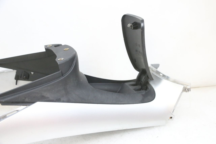 photo de TANKKUIP PIAGGIO MP3 RL 250 (2006 - 2010) - Staat van het oppervlak