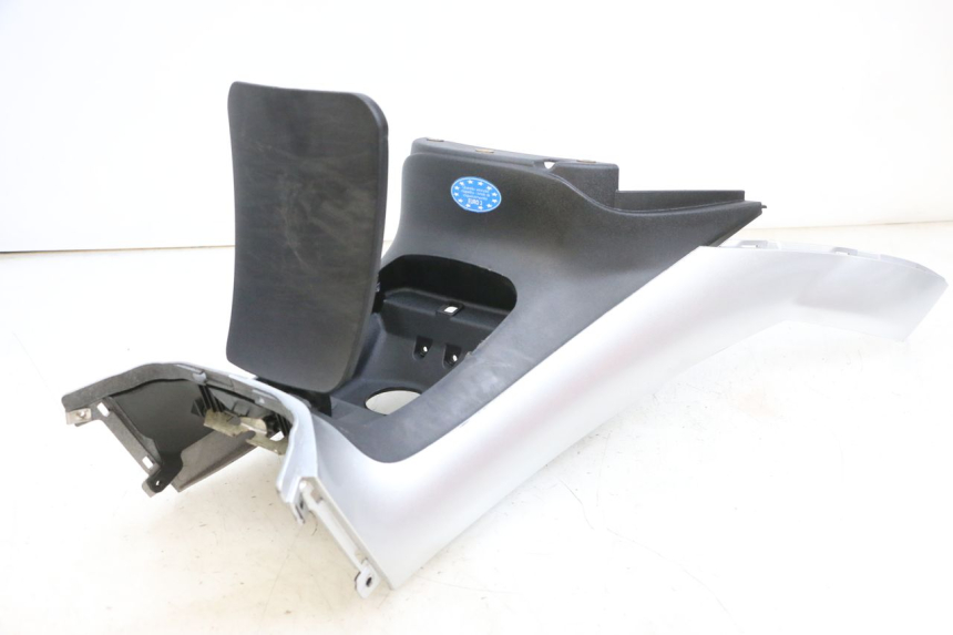 photo de TANKKUIP PIAGGIO MP3 RL 250 (2006 - 2010) - Zoom op componenten