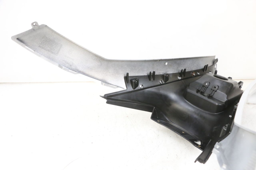 photo de TANKKUIP PIAGGIO MP3 RL 250 (2006 - 2010) - Andere kijkhoek