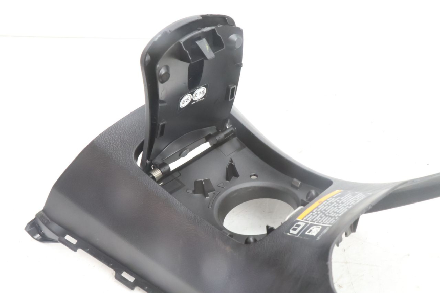 photo de BEHUIZING TANK YAMAHA N-MAX NMAX 125 (2021 - 2024) - Andere kijkhoek