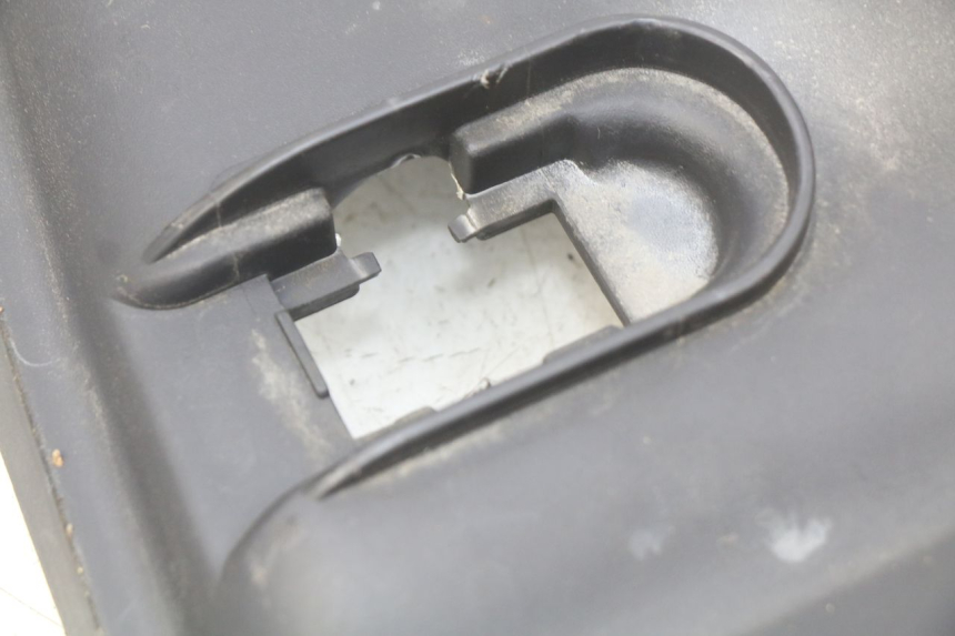 photo de TANKKUIP SUZUKI SIXTEEN 125 (2008 - 2010) - Technische close-up