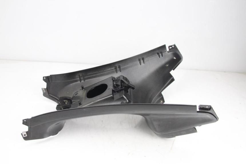 photo de TANKKUIP PIAGGIO XEVO - X EVO 125 (2007 - 2017) - Bevestigingspunten