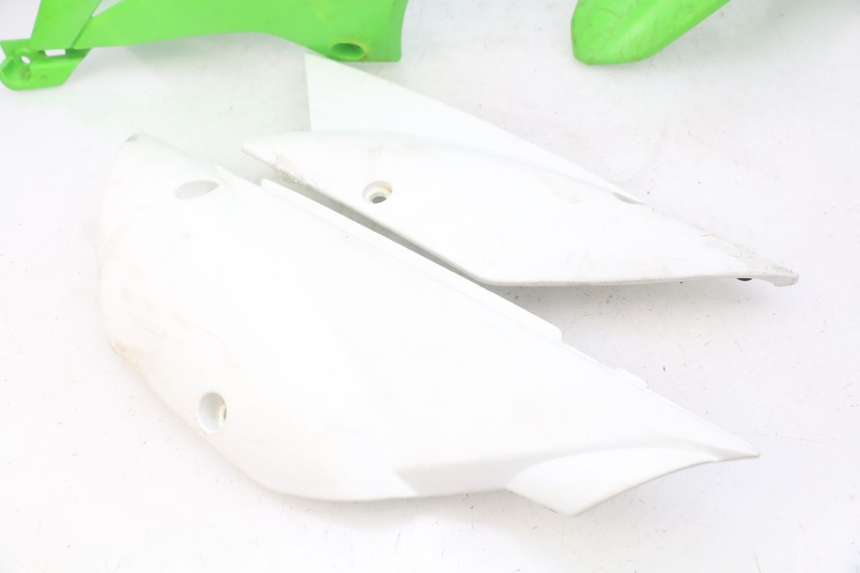 photo de VOLLEDIGE BEHUIZINGSET KAWASAKI KLX 110 (2010 - 2022) - Andere kijkhoek