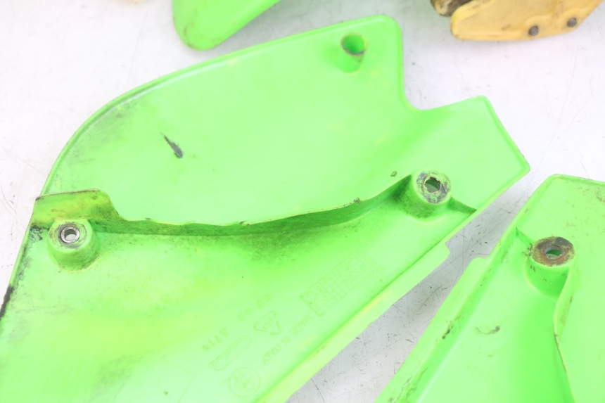 photo de VOLLEDIGE BEHUIZINGSET KAWASAKI KX 85 (2001 - 2013) - Zoom op gebruiksstaat