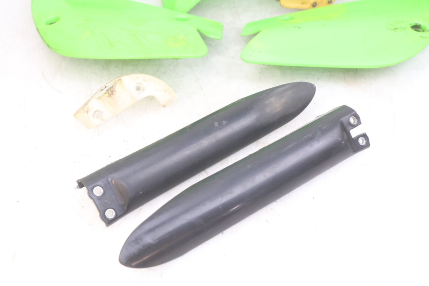 photo de VOLLEDIGE BEHUIZINGSET KAWASAKI KX 85 (2001 - 2013) - Kenmerkende details