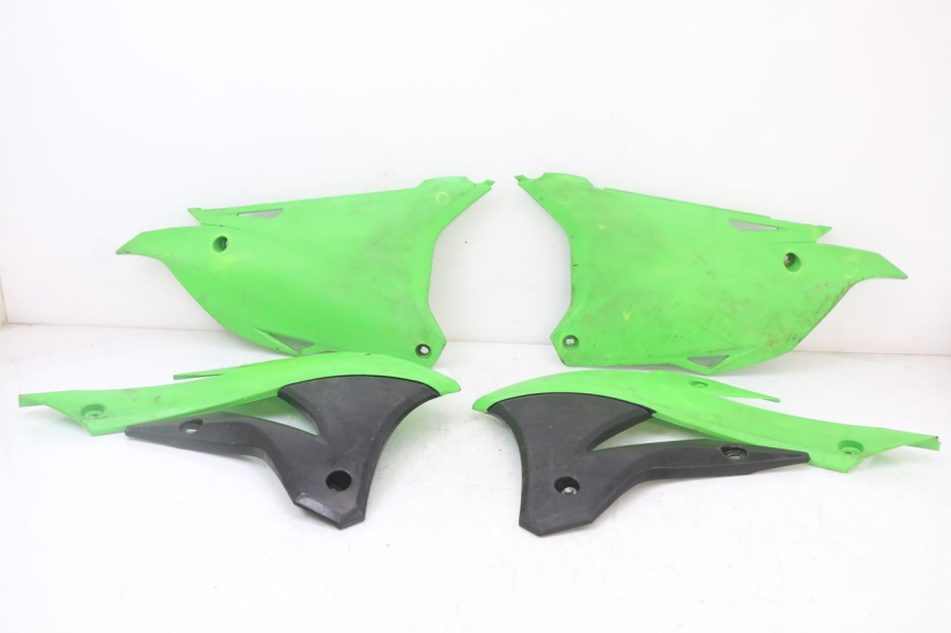 photo de VOLLEDIGE BEHUIZINGSET KAWASAKI KX 85 (2014 - 2021) - Andere kijkhoek