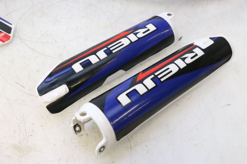 photo de VOLLEDIGE BEPLATING RIEJU MRT PRO SUPERMOTARD 50 (2007 - 2018) - Zoom op gebruiksstaat