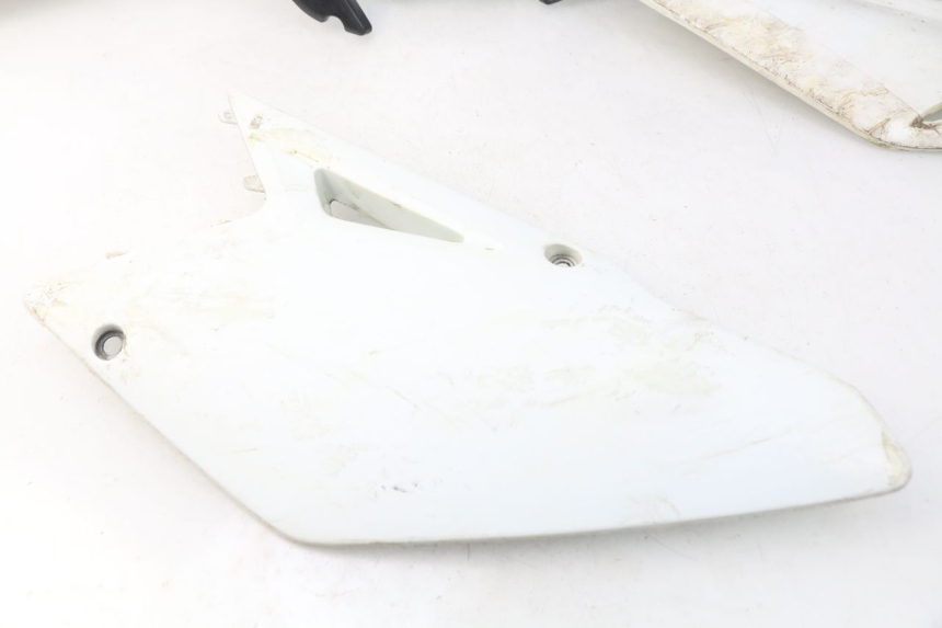 photo de VOLLEDIGE BEHUIZINGSET SUZUKI RMZ RM-Z 450 (2008 - 2011) - Kenmerkende details