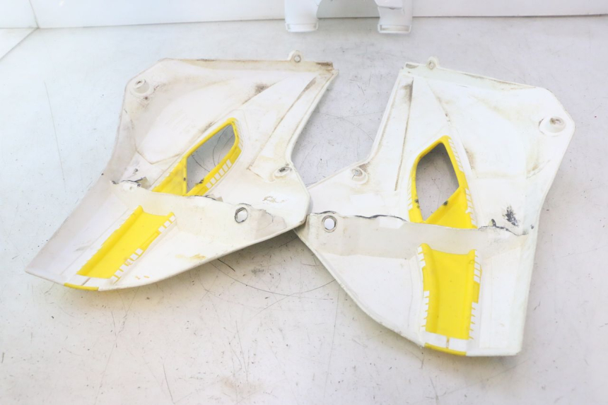 photo de VOLLEDIGE BEPLATING HUSABERG TE 250 (2011 - 2014) - Kenmerkende details