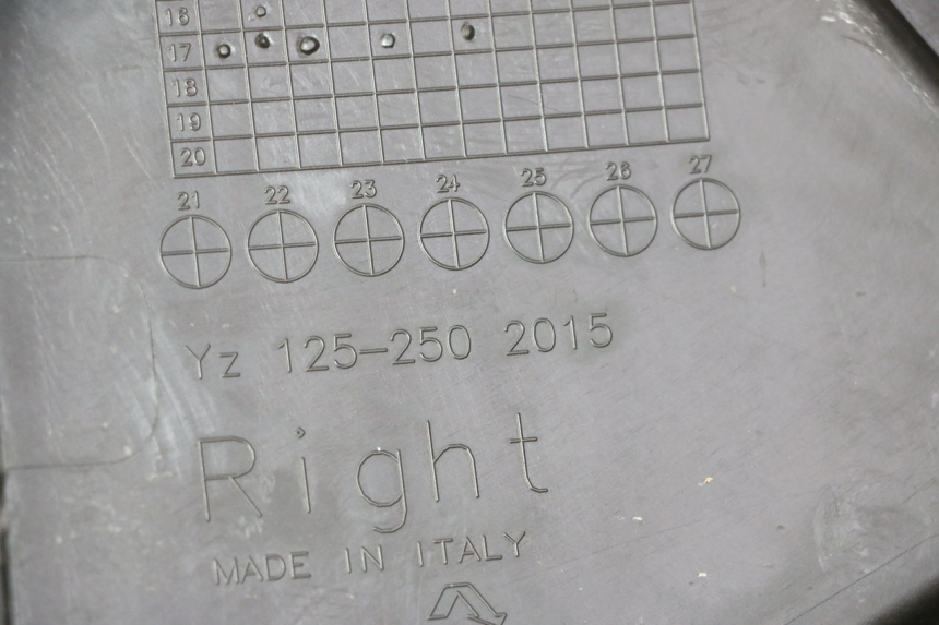 photo de VOLLEDIGE BEHUIZINGSET YAMAHA YZ 125 (1998 - 2005) - Staat van het oppervlak