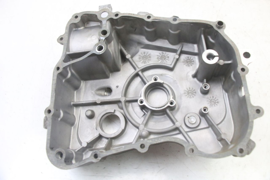 photo de ONTSTEKINGSKAP KYMCO XCITING 500 (2007 - 2010) - Bevestigingspunten