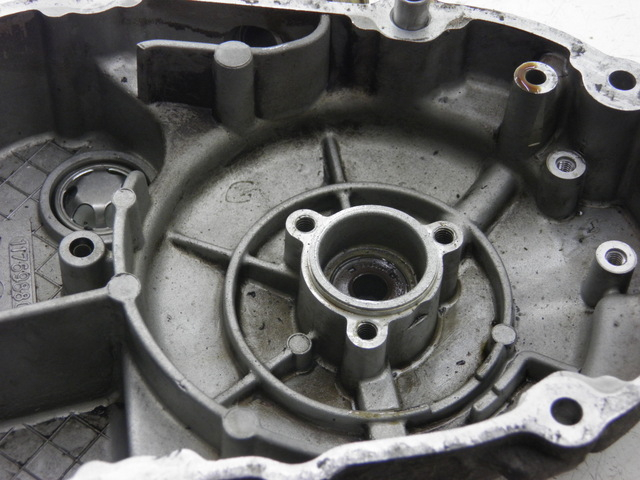 photo de ALTERNATORBEHUIZING PEUGEOT SATELIS 125 (2006 - 2009) - Andere kijkhoek