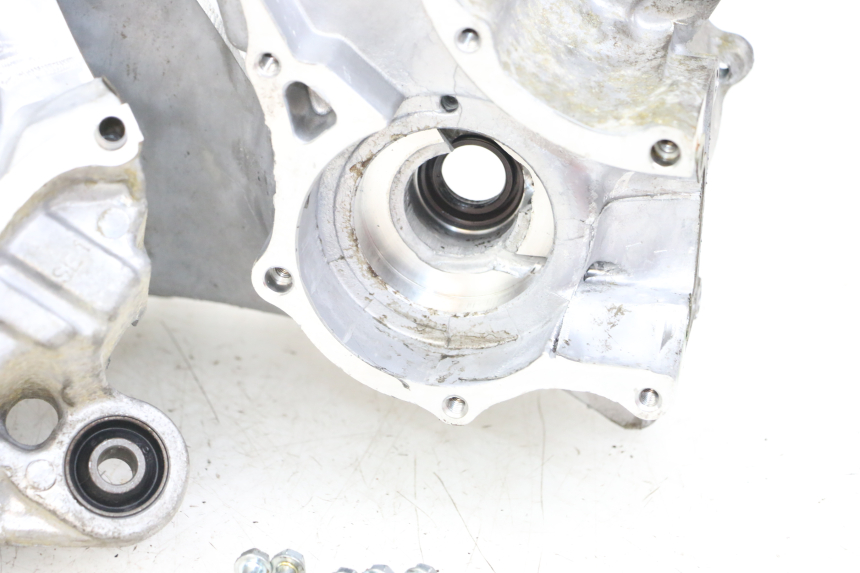 photo de ONDERKANT MOTORBLOK DAELIM A-FOUR 2T 50 (2005 - 2012) - Technische close-up