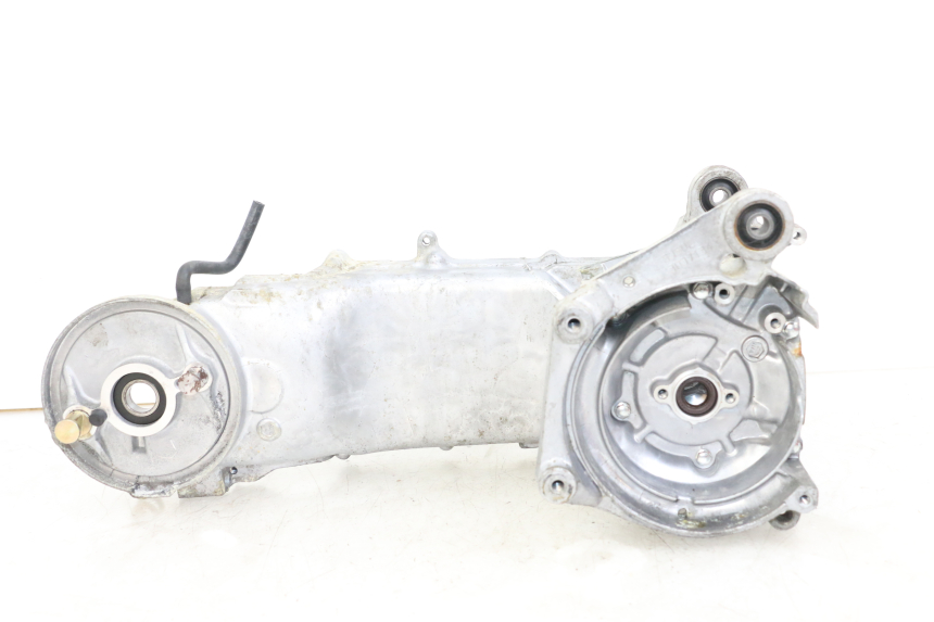 photo de ONDERKANT MOTORBLOK DAELIM A-FOUR 2T 50 (2005 - 2012) - Bevestigingspunten