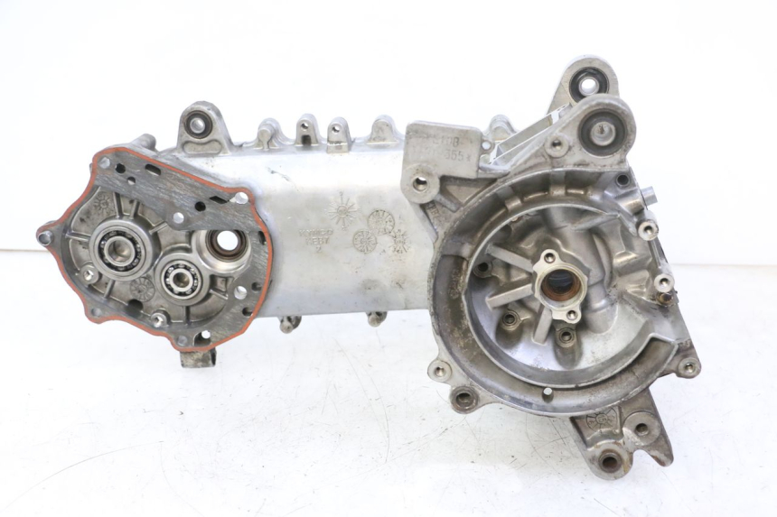 photo de ONDERKANT MOTORBLOK KYMCO AGILITY NAKED RENOUVO 2T 50 (2011 - 2018) - Kenmerkende details