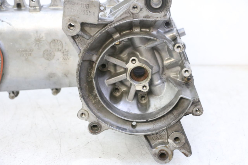 photo de ONDERKANT MOTORBLOK KYMCO AGILITY NAKED RENOUVO 2T 50 (2011 - 2018) - Zoom op componenten