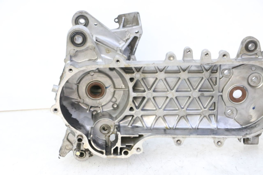 photo de ONDERKANT MOTORBLOK KYMCO AGILITY NAKED RENOUVO 2T 50 (2011 - 2018) - Technische close-up