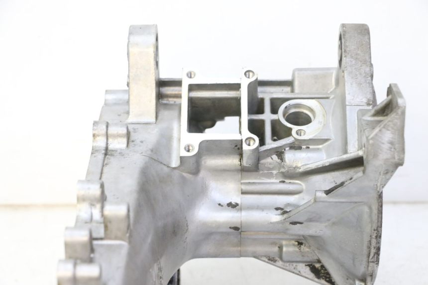 photo de ONDERKANT MOTORBLOK KYMCO AGILITY NAKED RENOUVO 2T 50 (2011 - 2018) - Staat van het oppervlak