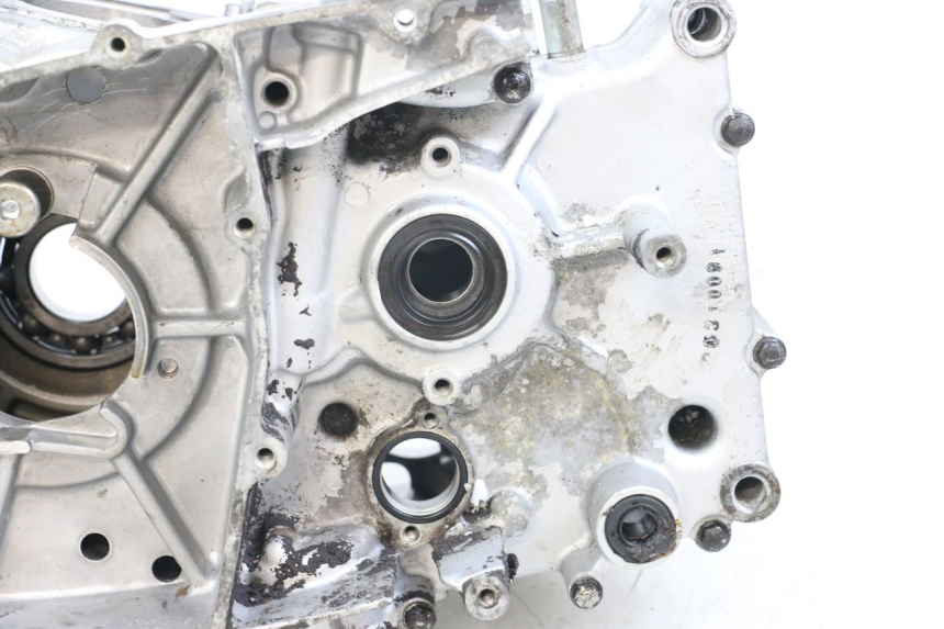 photo de ONDERKANT MOTORBLOK HYOSUNG GV AQUILA 125 (2000 - 2009) - Productaanzicht