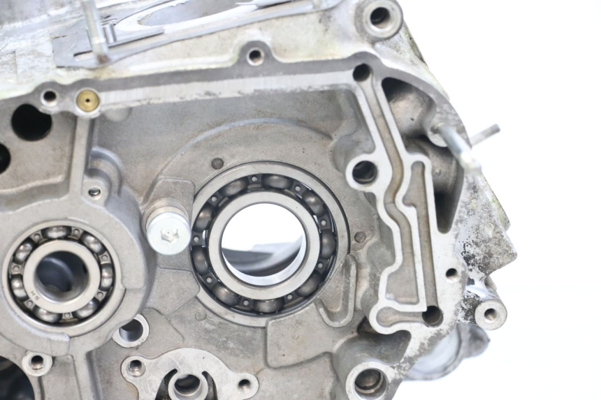 photo de ONDERKANT MOTORBLOK HYOSUNG GV AQUILA 125 (2000 - 2009) - Gecontroleerd onderdeel
