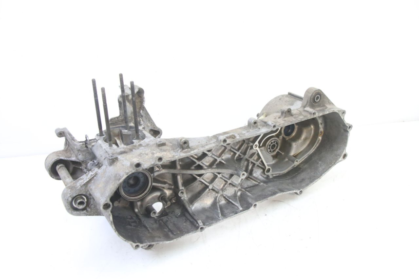 photo de ONDERKANT MOTORBLOK MBK BOOSTER NEXT GENERATION 50 (1995 - 1998) - Bevestigingspunten