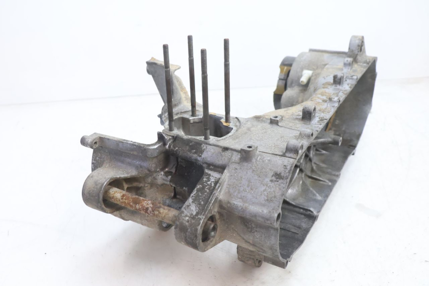 photo de ONDERKANT MOTORBLOK MBK BOOSTER SPIRIT 50 (1996 - 1999) - Detail van het onderdeel