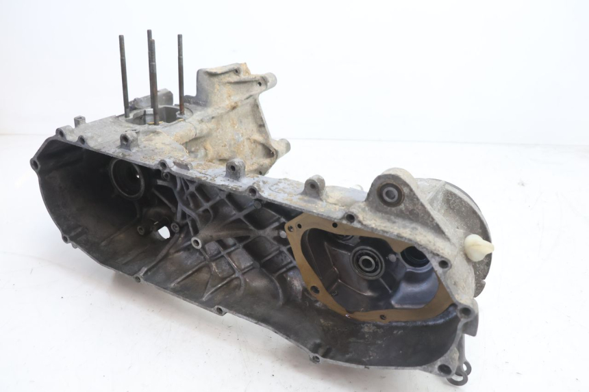 photo de ONDERKANT MOTORBLOK MBK BOOSTER SPIRIT 50 (1996 - 1999) - Zoom op gebruiksstaat