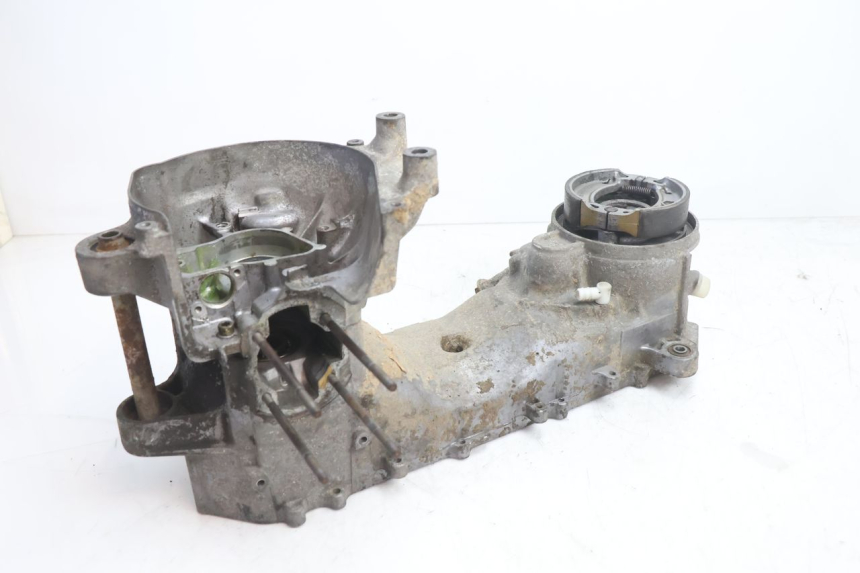 photo de ONDERKANT MOTORBLOK MBK BOOSTER SPIRIT 50 (1996 - 1999) - Bevestigingspunten