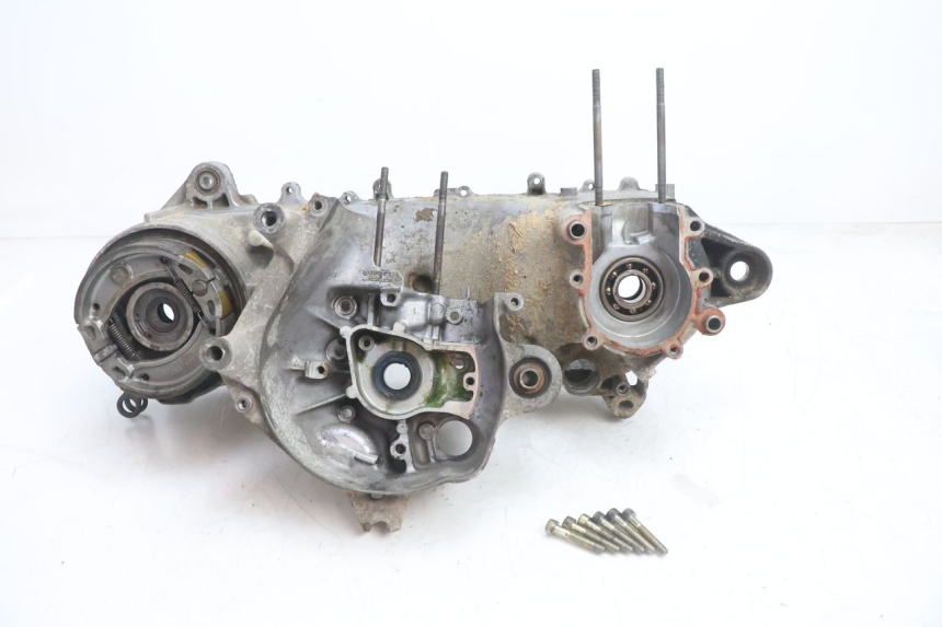 photo de ONDERKANT MOTORBLOK MBK BOOSTER SPIRIT 50 (1996 - 1999) - Markeringen en referenties