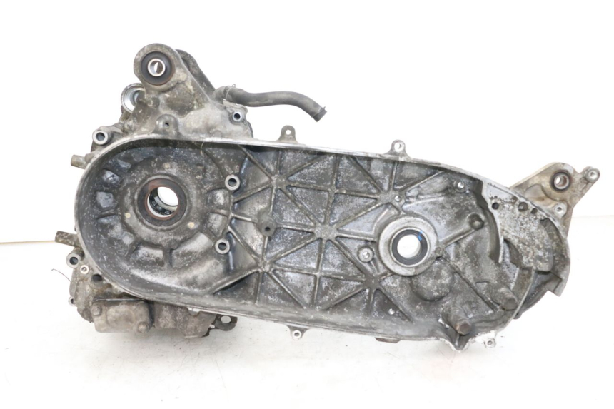 photo de ONDERKANT MOTORBLOK SUZUKI BURGMAN 125 (2007 - 2014) - Hoofdaanzicht