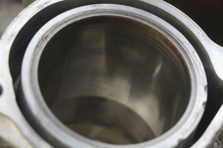 photo de ONDERKANT MOTORBLOK HONDA CBF 500 (2004 - 2007) - Kenmerkende details