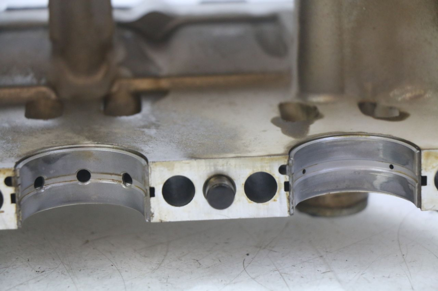 photo de ONDERKANT MOTORBLOK HONDA CBF 500 (2004 - 2007) - Focus op structuur