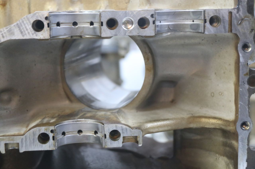 photo de ONDERKANT MOTORBLOK HONDA CBF 500 (2004 - 2007) - Technische close-up