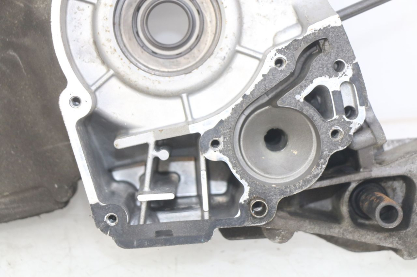 photo de ONDERKANT MOTORBLOK PEUGEOT CITYSTAR 125 (2011 - 2017) - Alternatieve hoek