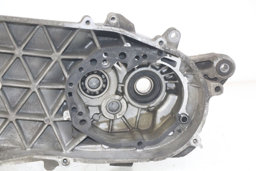 photo de ONDERKANT MOTORBLOK PEUGEOT CITYSTAR 125 (2011 - 2017) - Markeringen en referenties