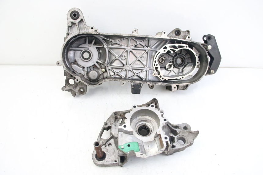 photo de ONDERKANT MOTORBLOK PEUGEOT CITYSTAR 50 (2013 - 2017) - Detailaanzicht