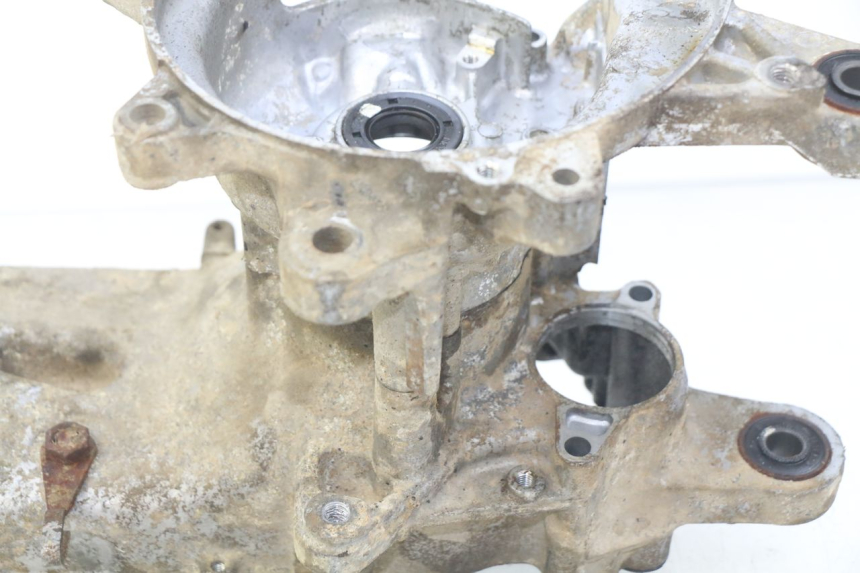 photo de ONDERKANT MOTORBLOK SUZUKI CP 80 (1985 - 1996) - Andere kijkhoek