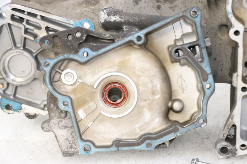 photo de ONDERKANT MOTORBLOK SYM CROX 4T 50 (2016 - 2023) - Hoofdaanzicht