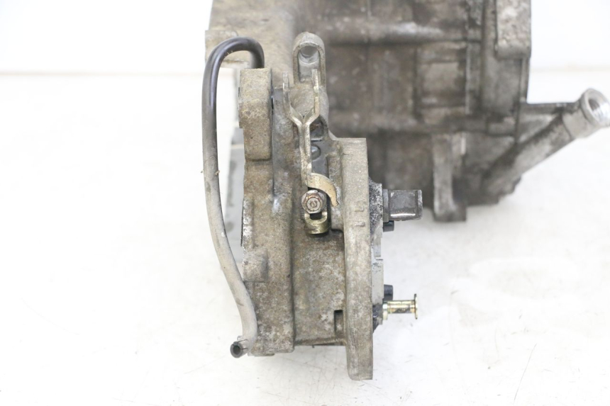 photo de ONDERKANT MOTORBLOK DAELIM BESBI 125 (2007 - 2008) - Technische close-up