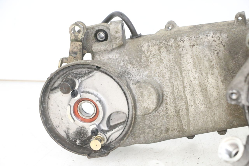 photo de ONDERKANT MOTORBLOK DAELIM BESBI 125 (2007 - 2008) - Gecontroleerd onderdeel