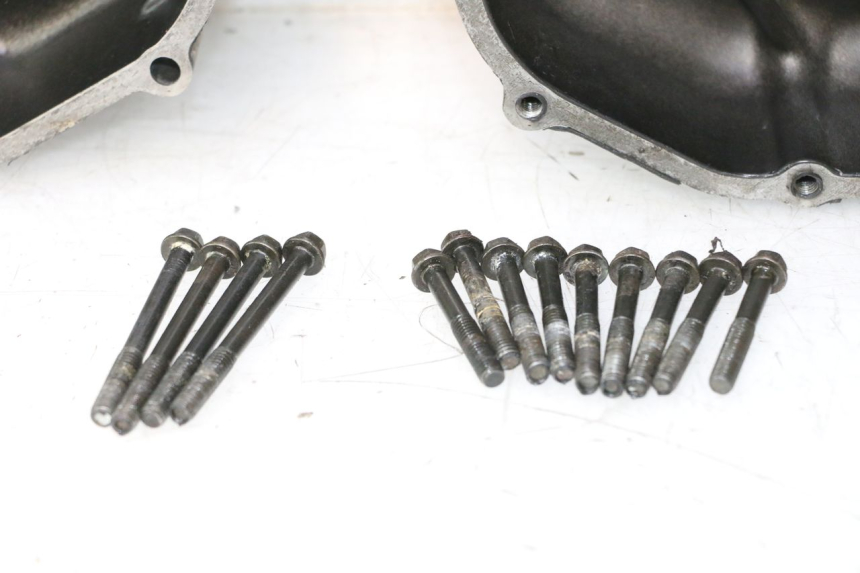 photo de ONDERSTE MOTORKAST SUZUKI DR S 600 (1985 - 1989) - Alternatieve hoek