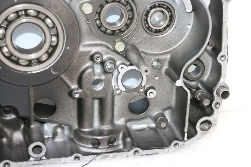 photo de ONDERSTE MOTORKAST SUZUKI DR S 600 (1985 - 1989) - Profielaanzicht