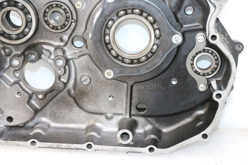 photo de ONDERSTE MOTORKAST SUZUKI DR S 600 (1985 - 1989) - Andere kijkhoek