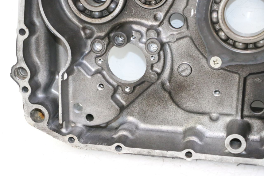 photo de ONDERSTE MOTORKAST SUZUKI DR S 600 (1985 - 1989) - Technische close-up
