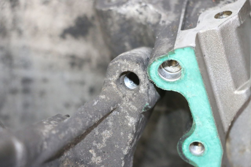 photo de ONDERKANT MOTORBLOK PEUGEOT ELYSTAR 50 (2002 - 2014) - Hoofdaanzicht