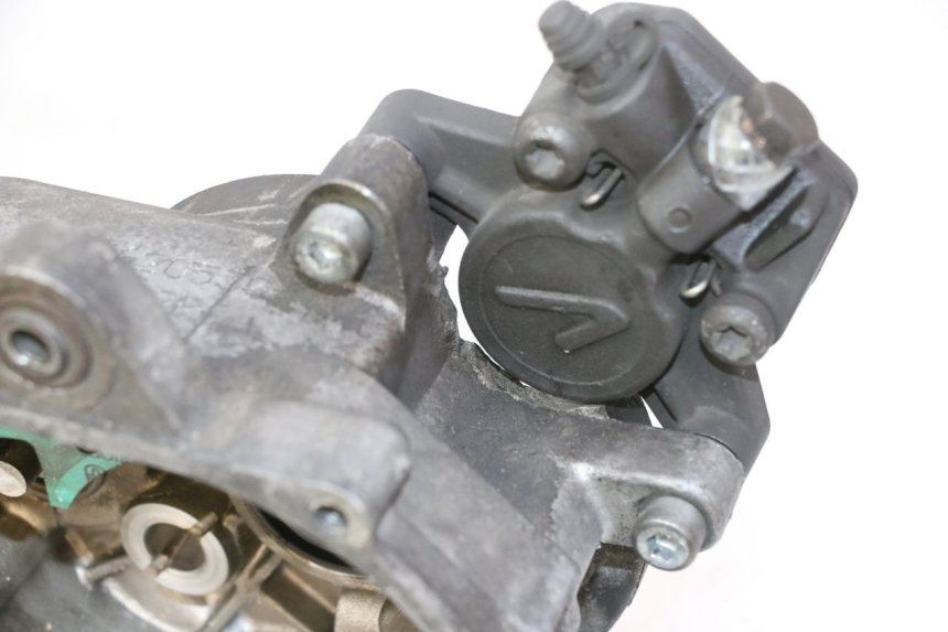 photo de ONDERKANT MOTORBLOK PEUGEOT ELYSTAR 50 (2002 - 2014) - Bevestigingspunten